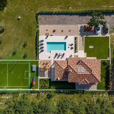 Lumi Zadarvillas