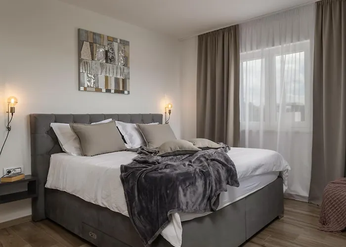 Lumi Zadarvillas *