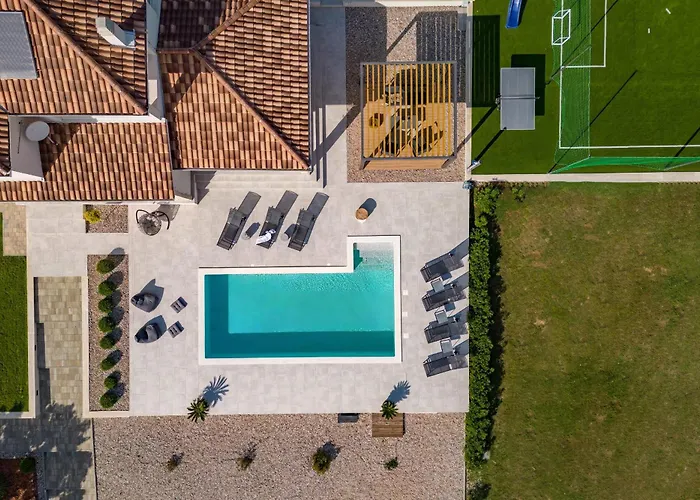 Lumi Zadarvillas Vila *